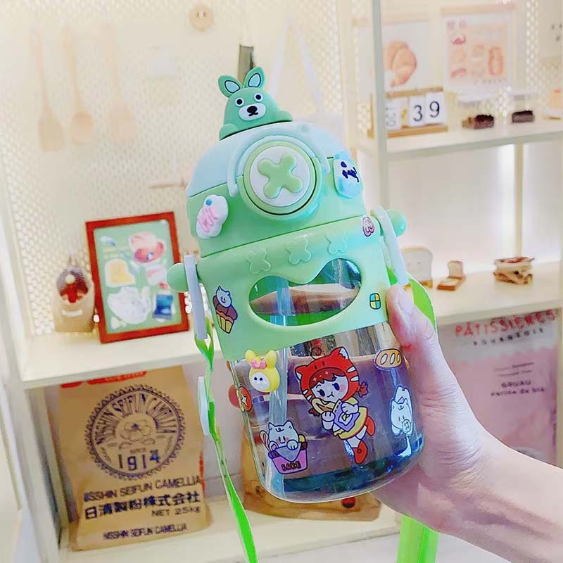 BABYDISE Cartoon Straw Bottle